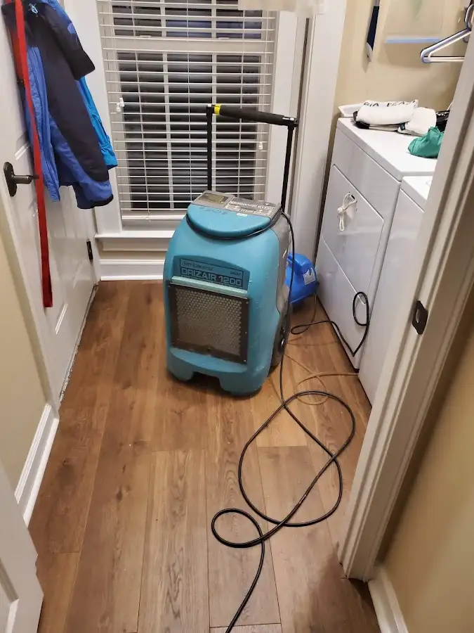 Commercial dehumidifier deployed for Crawl Space Restoration in Milwaukie
